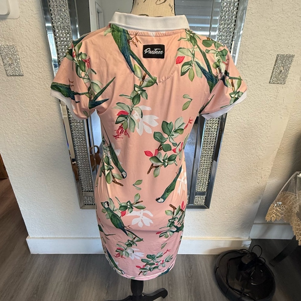 Partner Tropical Parrot Tennis Dress - Size S - Ultra Stretch - Picture 6 of 10